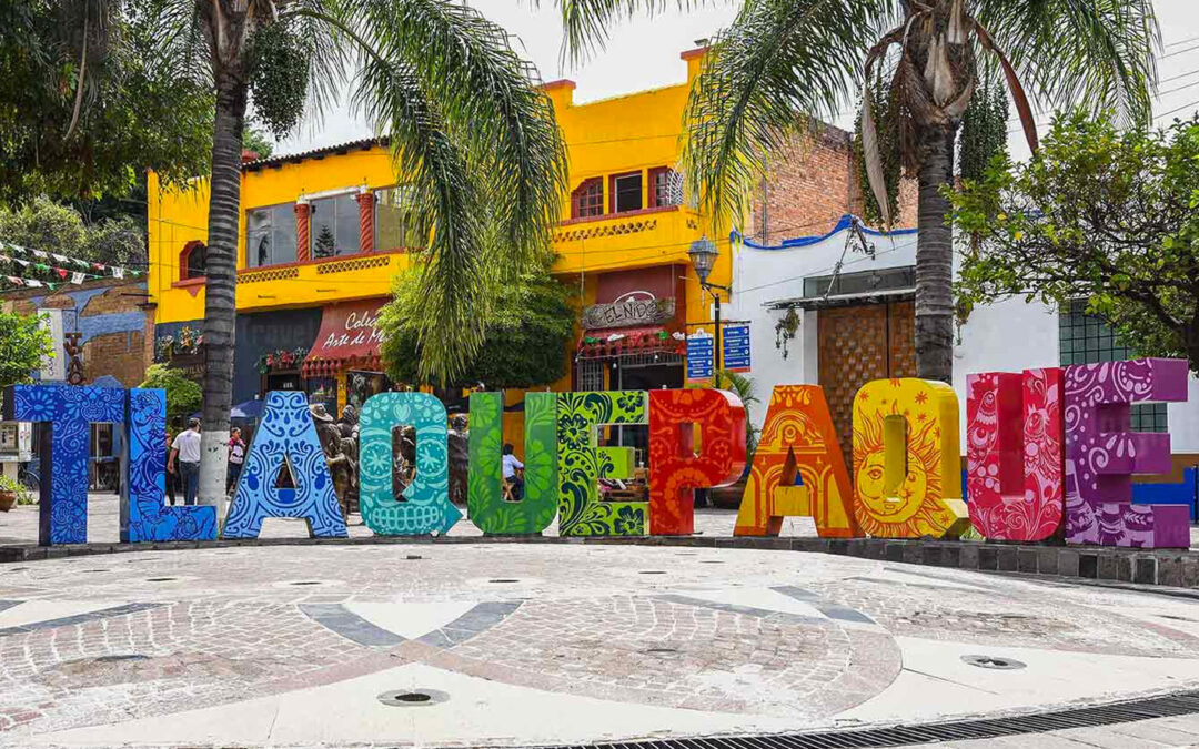 Encuentro de mujeres empresarias en el centro histórico de Tlaquepaque, Jal.