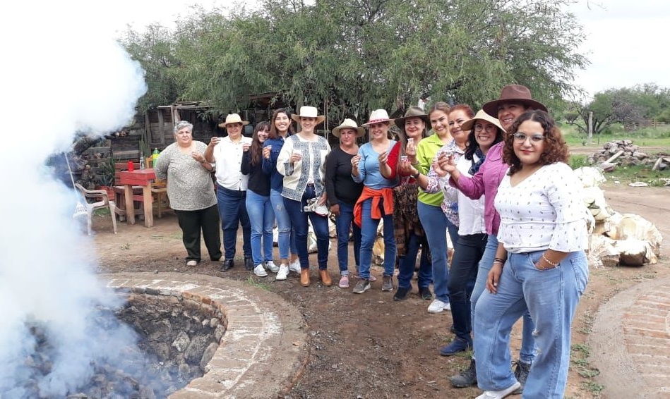 Taller de Maestras Mezcaleras, Mujeres Aprendiendo de Mujeres, en Aguascalientes.