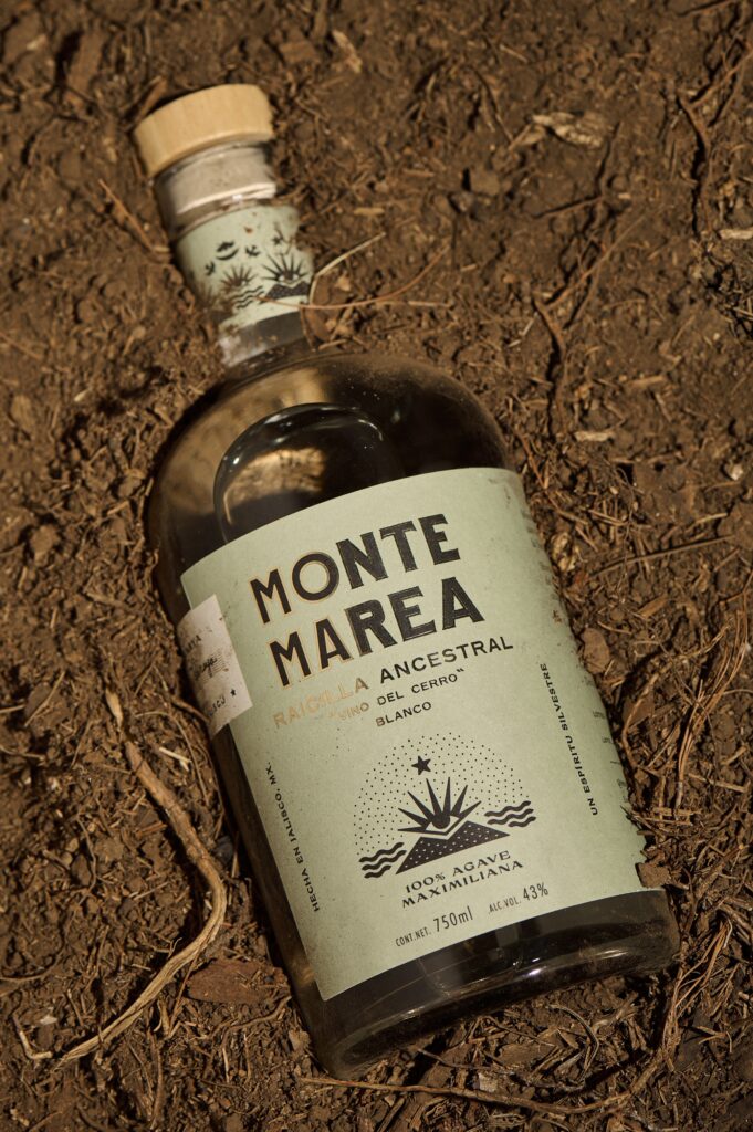 Raicilla Ancestral Monte Marea. Botella